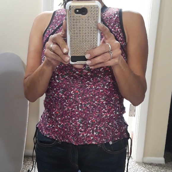 Lululemon Tidal Flow Rashguard - Picture 7 of 8